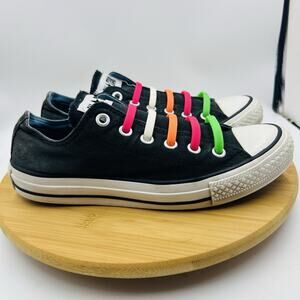 Converse Women’s Low Top Sneakers Black White Size 8 Silicone Stretch Laces